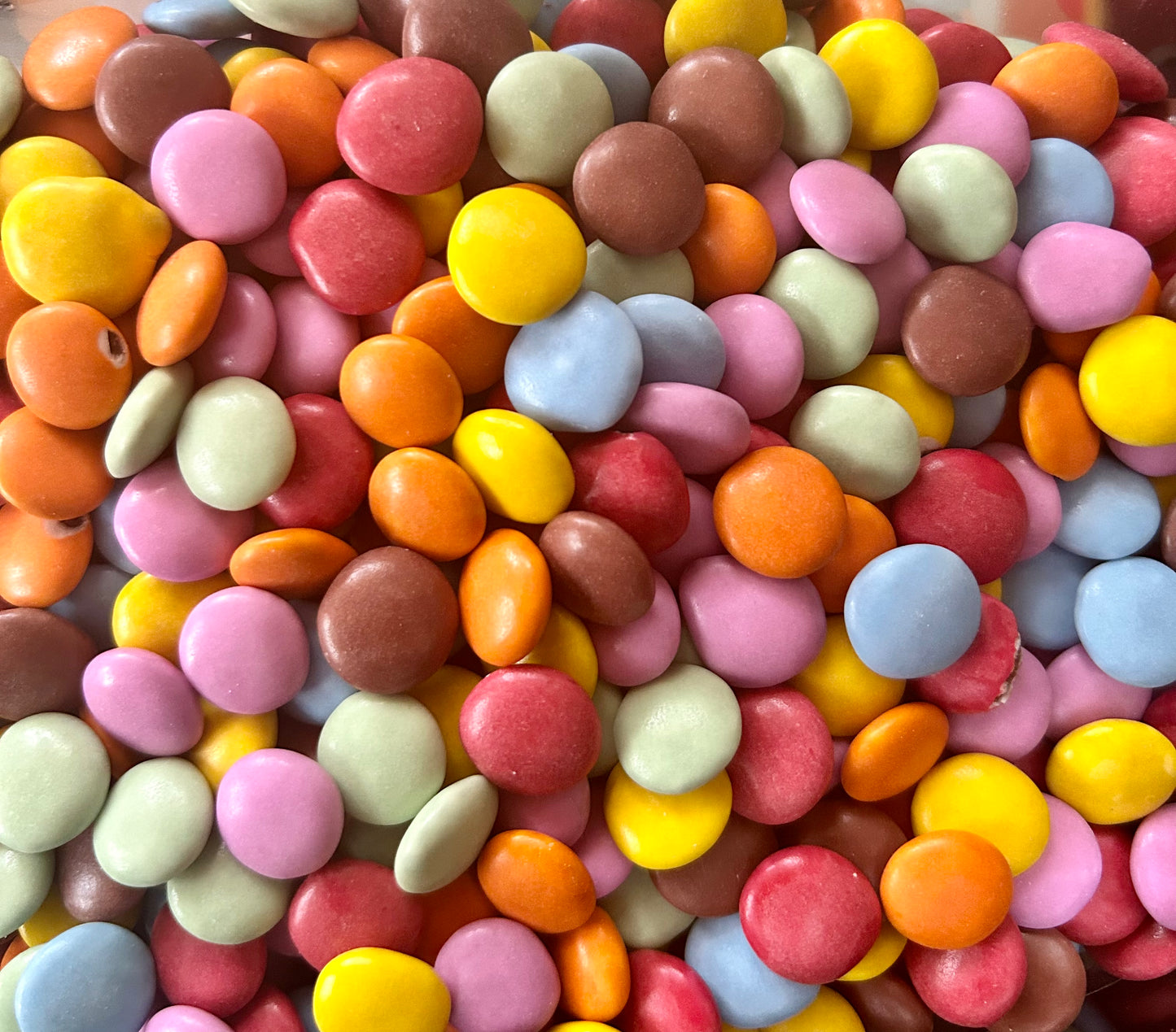 Milk chocolate beans