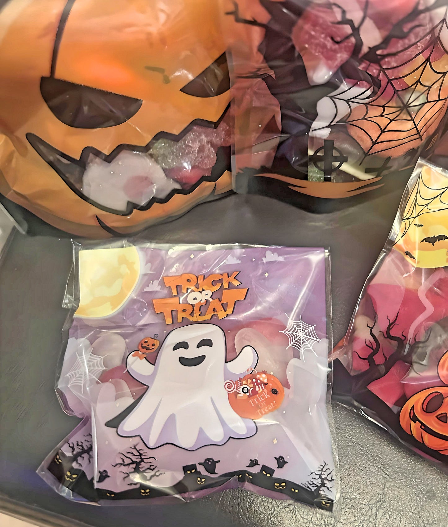 Spooky Halloween small treat bags 35g