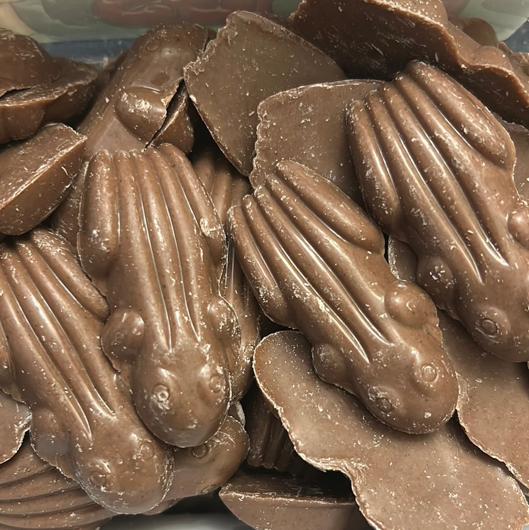 Hannah’s milk chocolate frogs